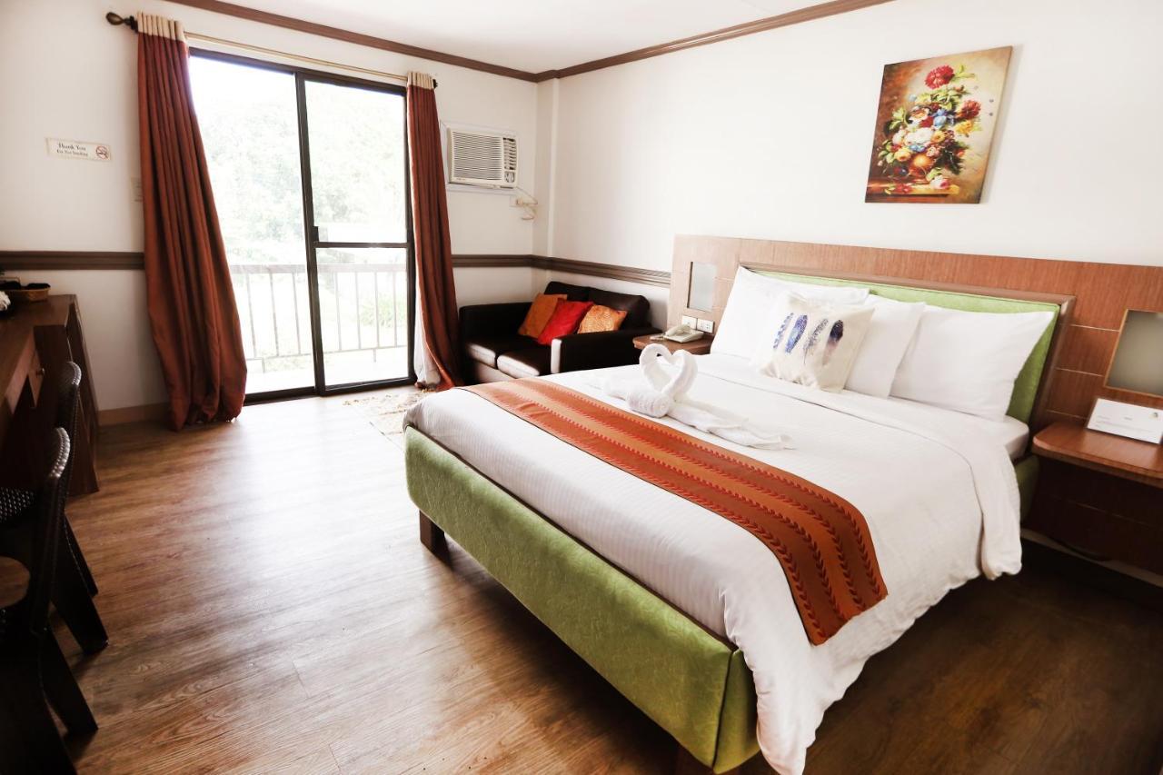 Aerostop Hotel & Restaurant Plaridel  Dış mekan fotoğraf